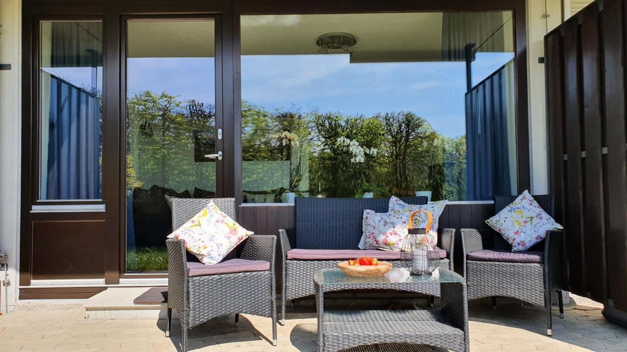 Black Forest Bergliebe Pool Terrasse Natur Ruhe Komfort Hoechenschwand Exterior photo